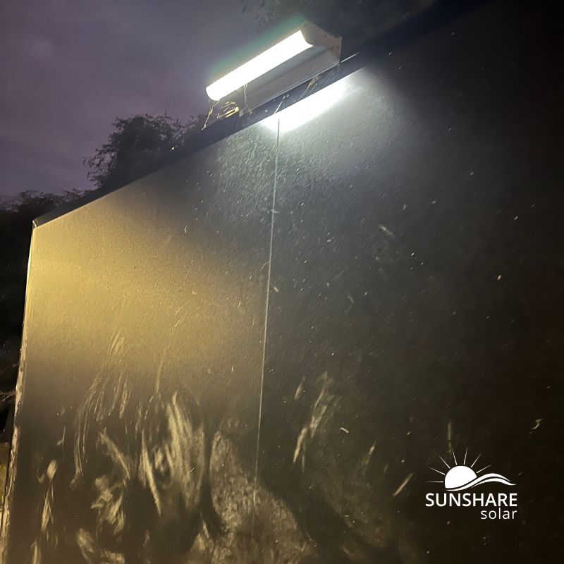 solar-wall-signage-lights www.mallsonline.com.au
