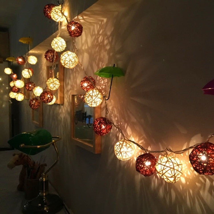 1-set-of-purple-n-white-5cm-rattan-cane-20-ball-battery-powered-3m-string-lights-christmas-gift-home-wedding-party-bedroom-decoration-table-centrepiece www.mallsonline.com.au