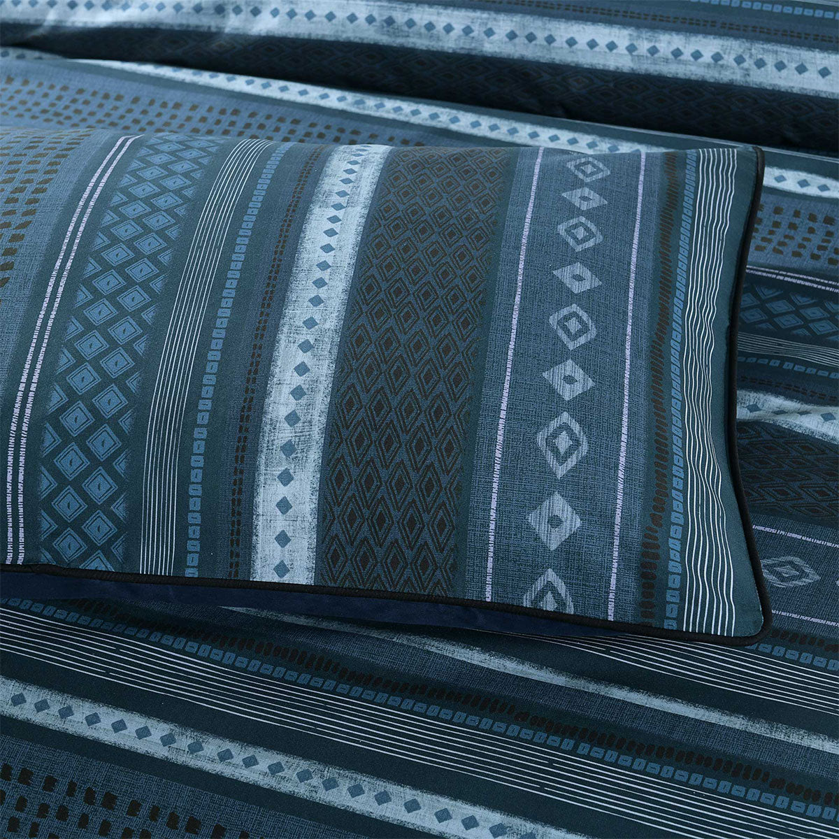 bianca-como-teal-quilt-cover-set-super-king www.mallsonline.com.au