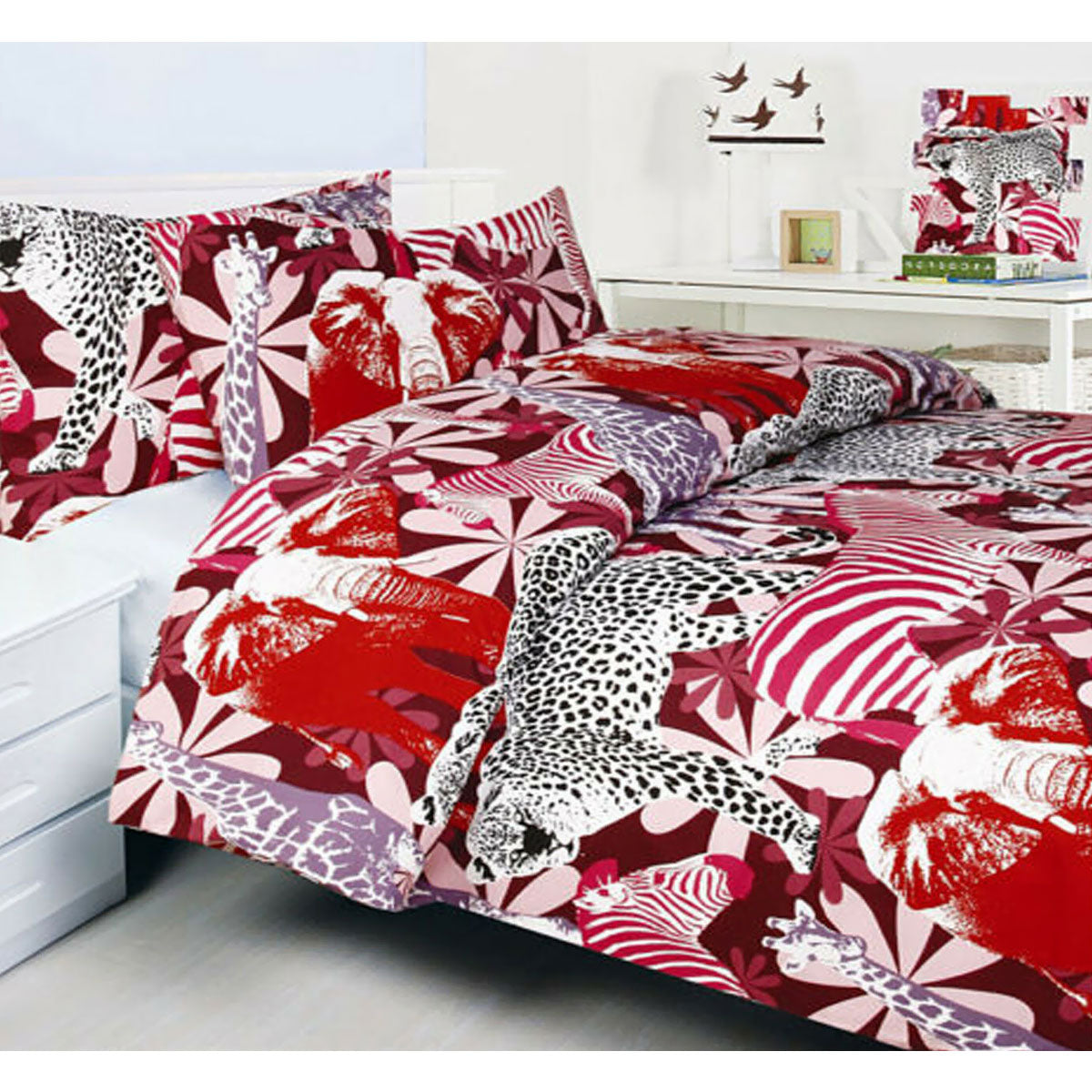 bright-young-things-jungle-red-quilt-cover-set-double www.mallsonline.com.au
