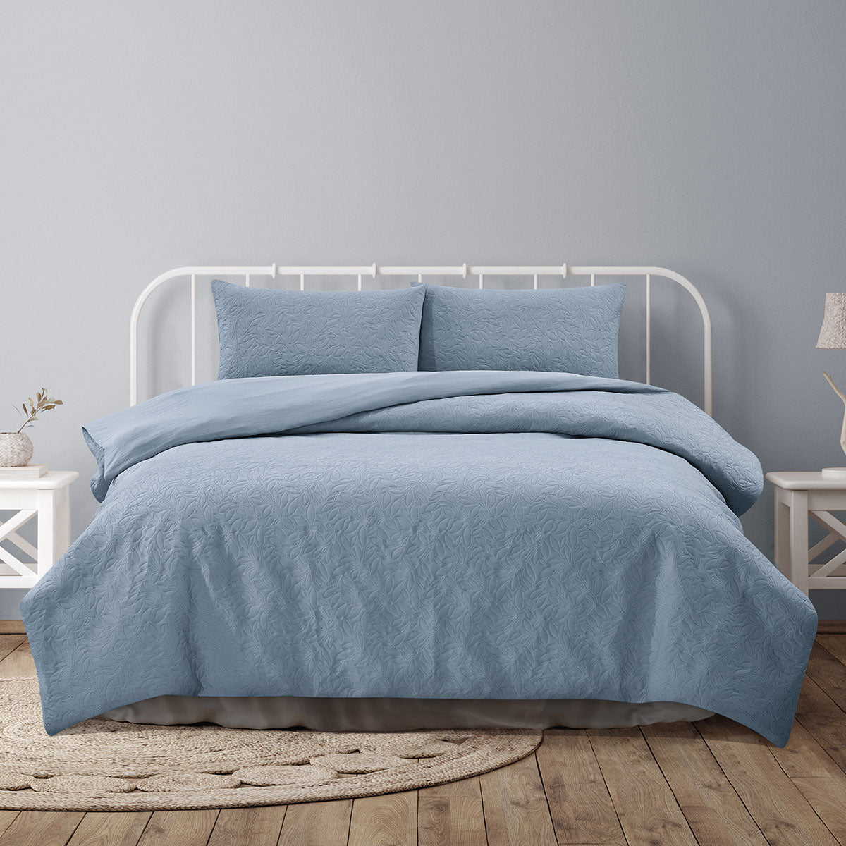 ardor-lottie-bluebell-pinsonic-embossed-quilt-cover-set-queen www.mallsonline.com.au