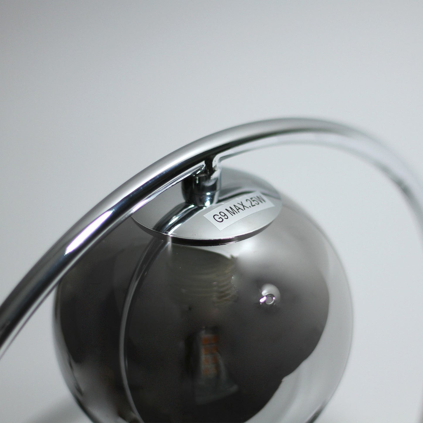 larique-table-lamp www.mallsonline.com.au