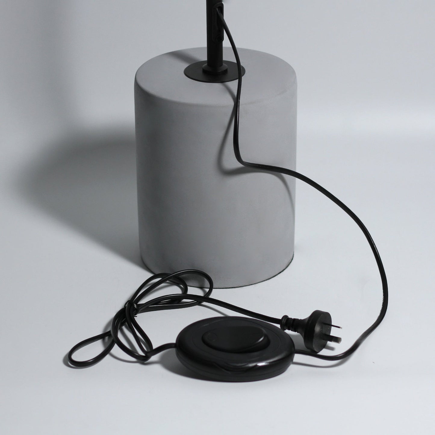 jerome-floor-lamp www.mallsonline.com.au