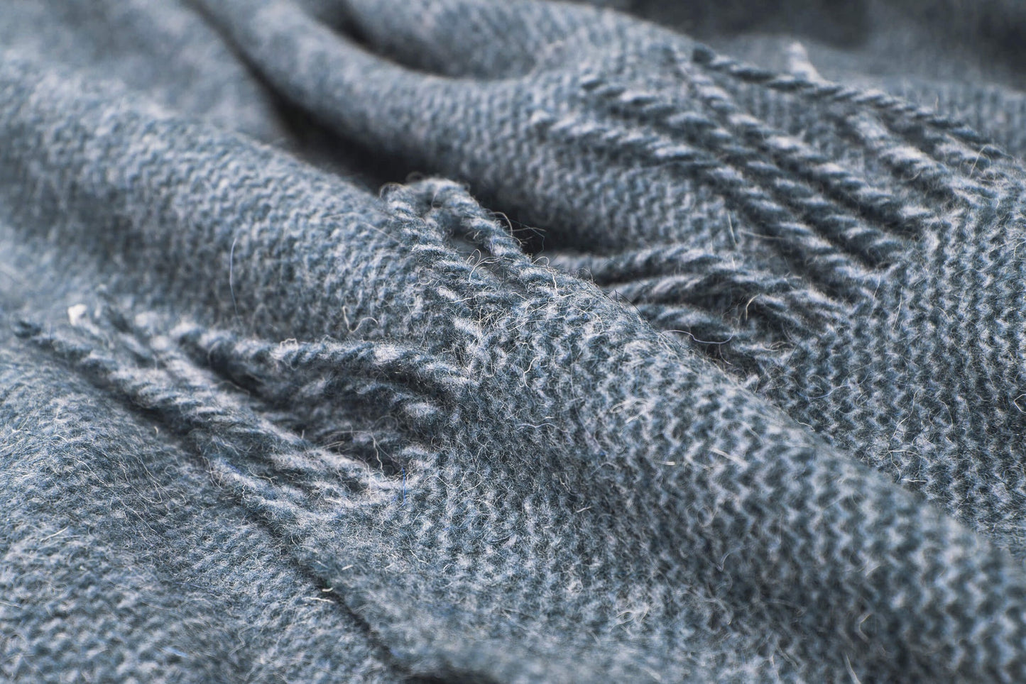cambridge-throw-100-nz-wool-navy www.mallsonline.com.au