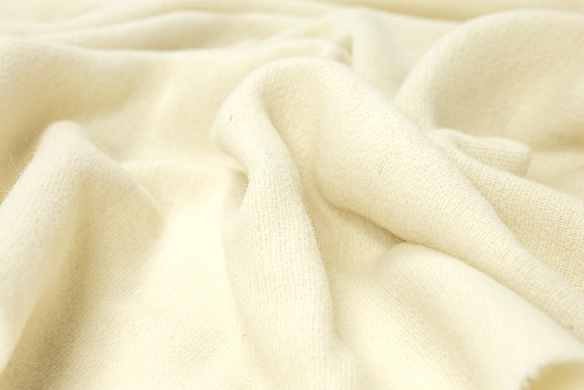 oxford-throw-merino-wool-blend-ivory www.mallsonline.com.au