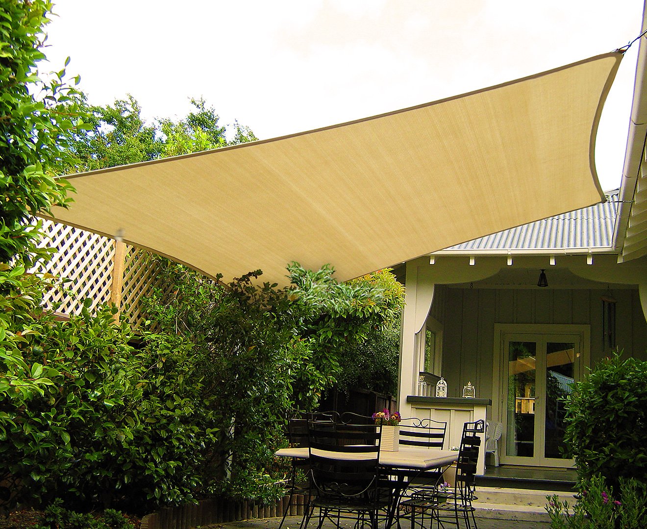 wallaroo-rectangular-shade-sail-2-x-2-5m www.mallsonline.com.au