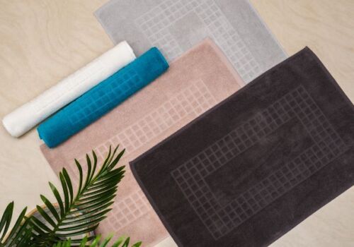 microfiber-soft-non-slip-bath-mat-check-design-cream at www.mallsonline.com.au