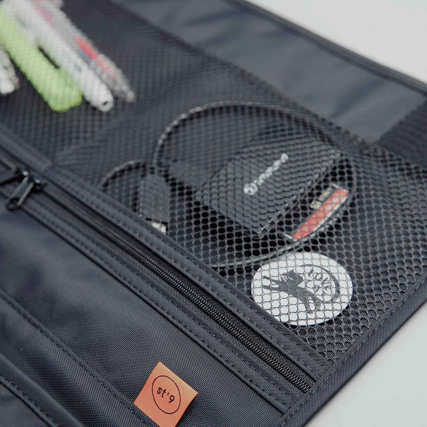 st9-l-size-15-6-16-inch-black-laptop-sleeve-padded-shoulder-bag-travel-carry-case-lato at www.mallsonline.com.au