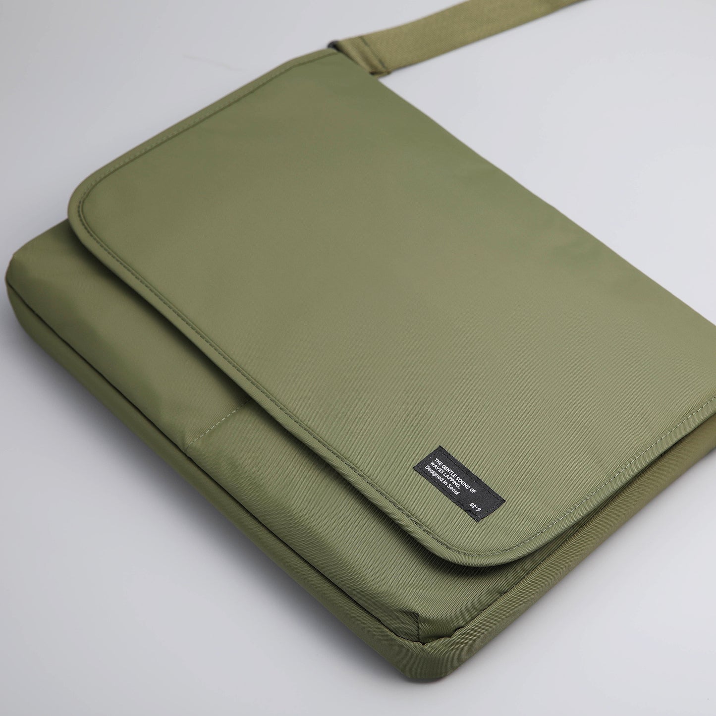 st9-l-size-15-6-16-inch-khaki-laptop-sleeve-padded-shoulder-bag-travel-carry-case-lato at www.mallsonline.com.au