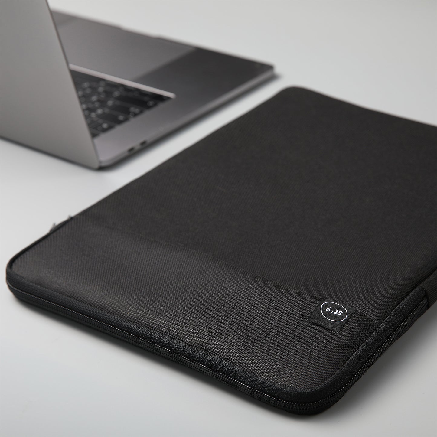 st9-m-size-13-inch-black-laptop-sleeve-padded-travel-carry-case-bag-luke at www.mallsonline.com.au