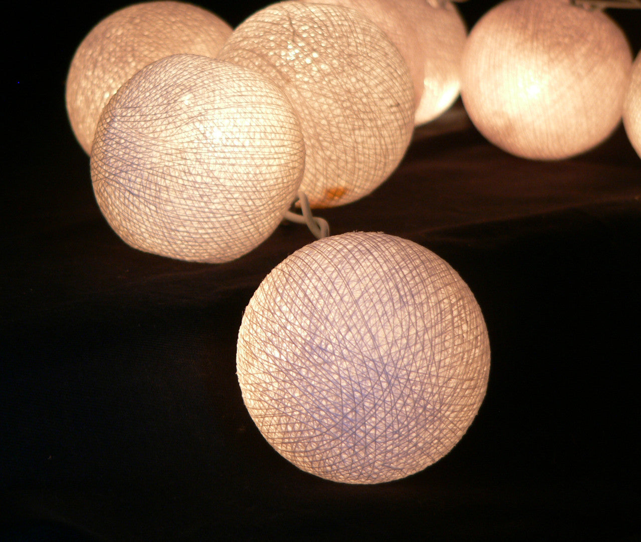 1-set-of-20-led-white-5cm-cotton-ball-battery-powered-string-lights-christmas-gift-home-wedding-party-bedroom-decoration-outdoor-indoor-table-centrepiece www.mallsonline.com.au