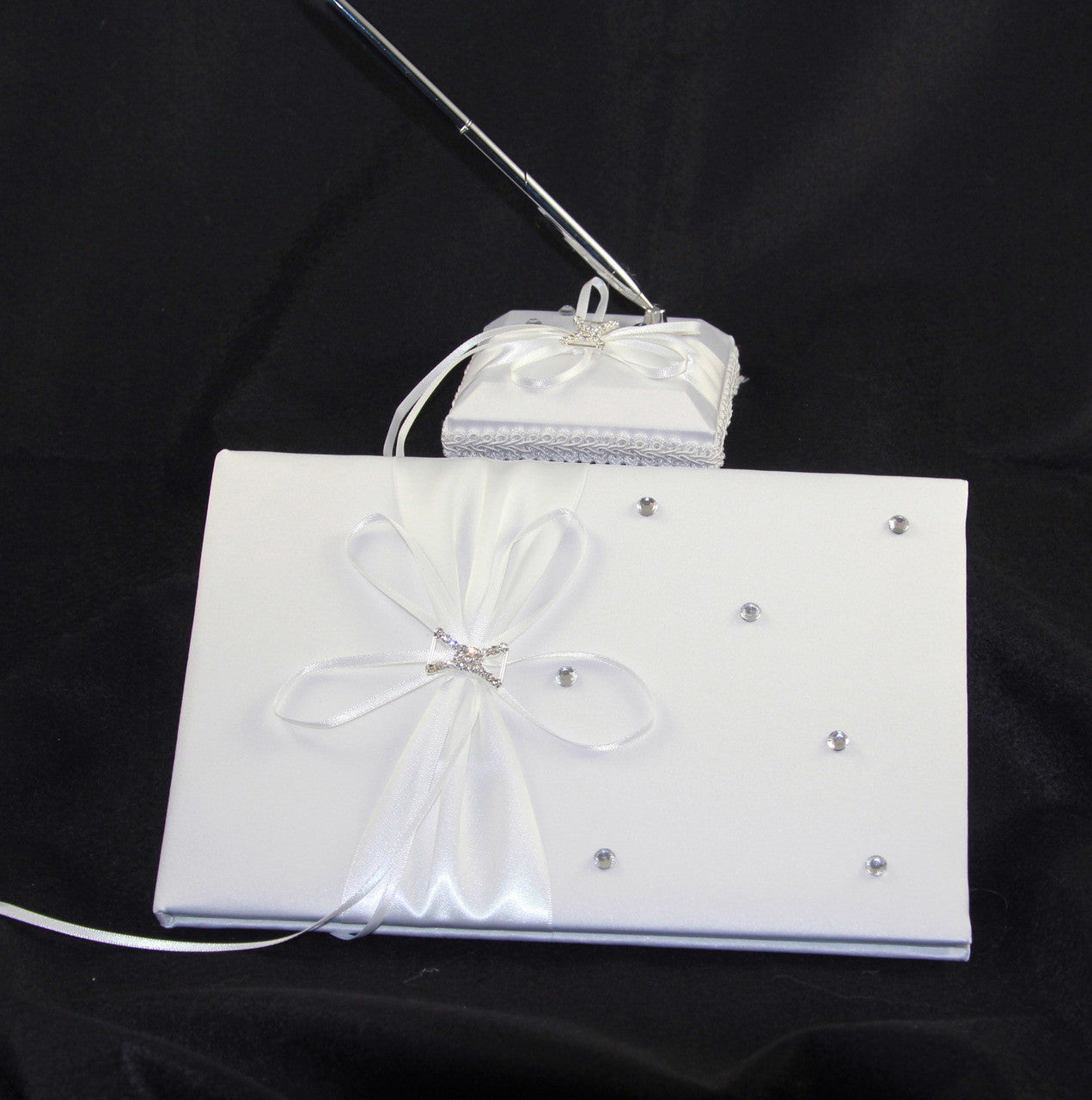 white-wedding-guest-book-register-with-silver-pen-matching-stand-set-36-lined-pages-white-ribbon-and-diamante-bow-cover www.mallsonline.com.au