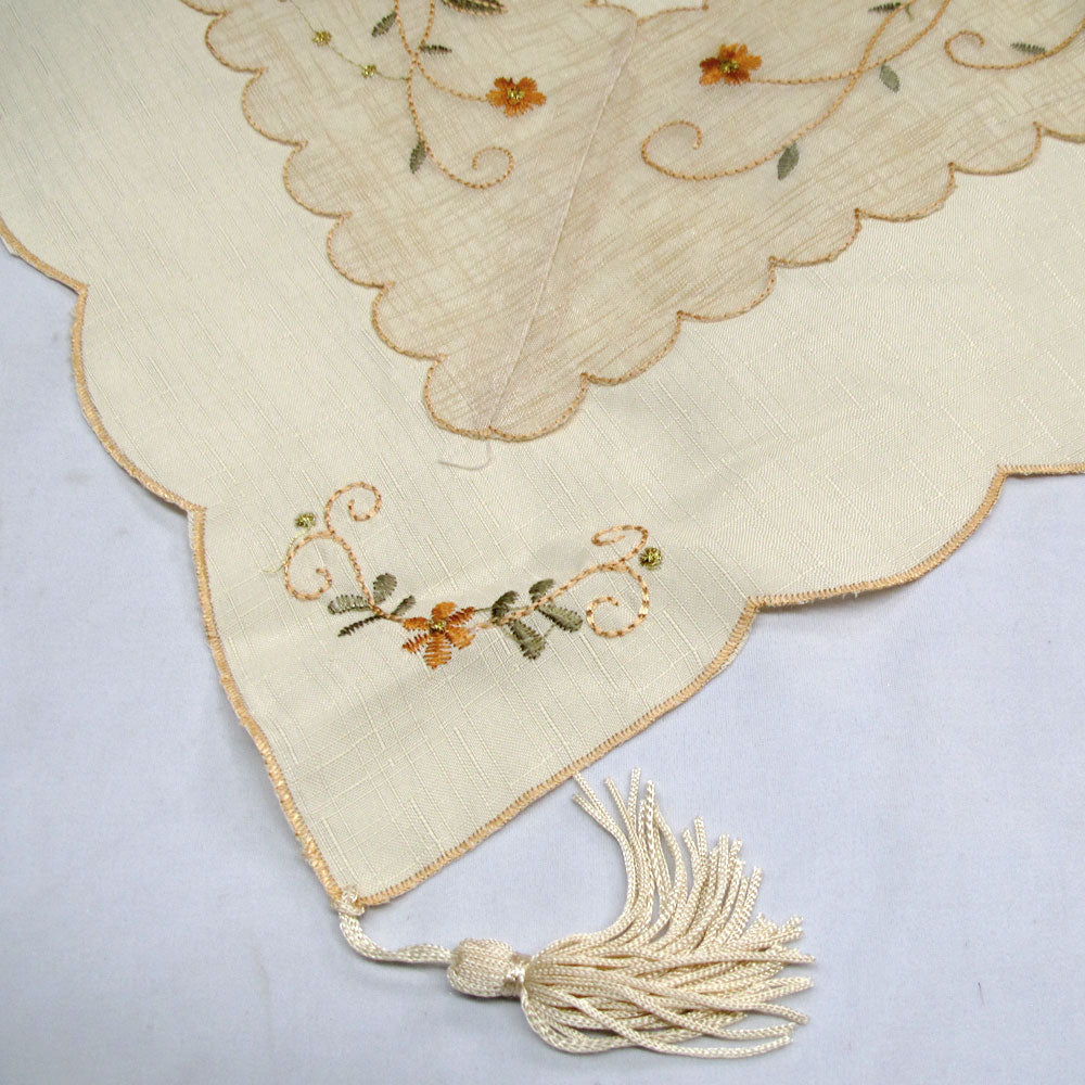 set-of-4-embroidered-daisy-table-decorative-set www.mallsonline.com.au