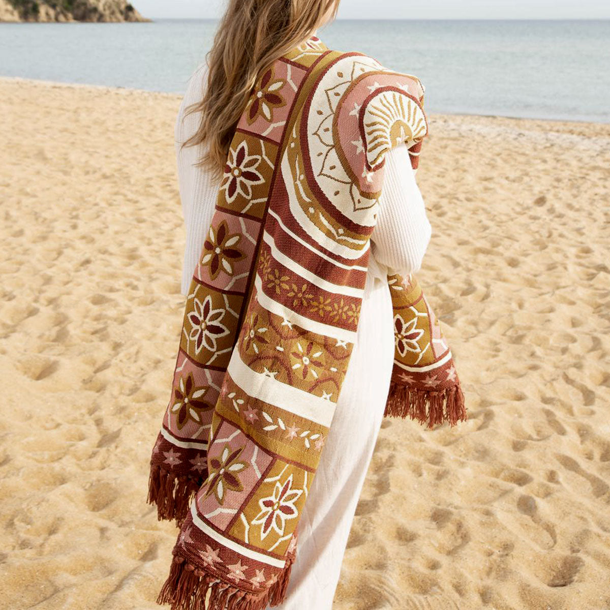 j-elliot-home-kasbah-luxury-fringe-throw-130-x-160cm-pink at www.mallsonline.com.au