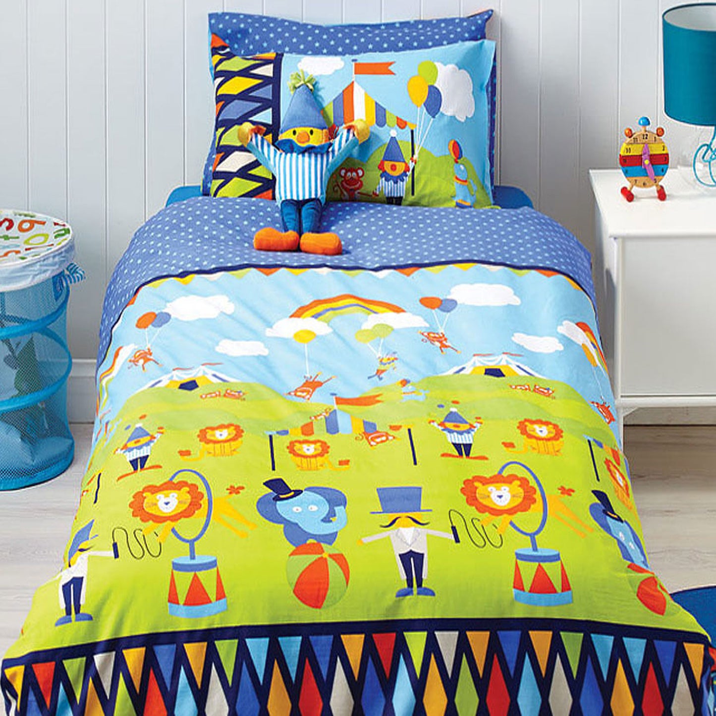 cubby-house-reversible-circus-fun-quilt-cover-set-double at www.mallsonline.com.au