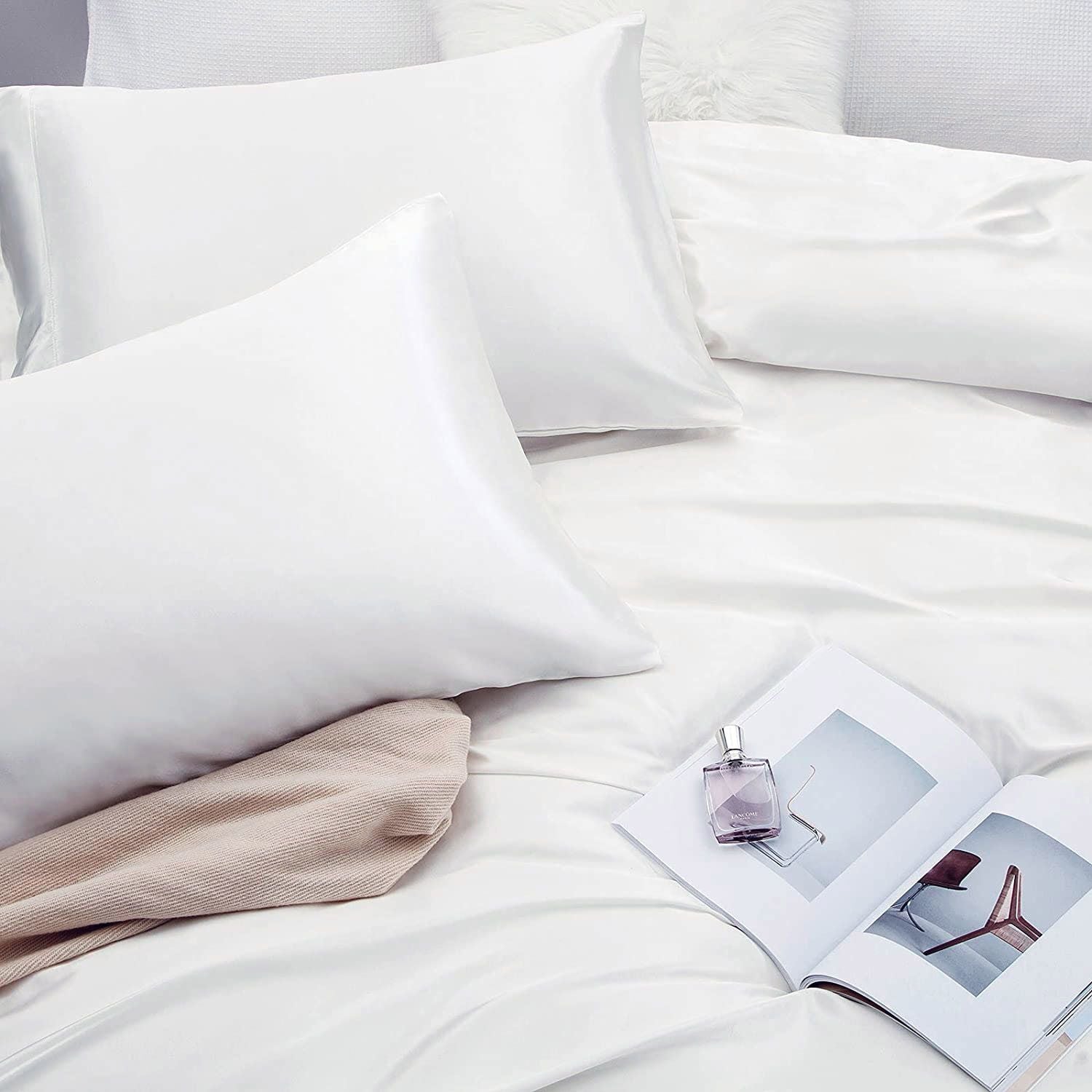 Art Silk Satin Sheet Set Hotel 4 Pieces Fitted/Flat Sheet Bedding Set-Luxury Soft Silky Sheets for Hair and Skin, Similar to Silk Bed Sheets Set 4 Pieces(Super King,White)