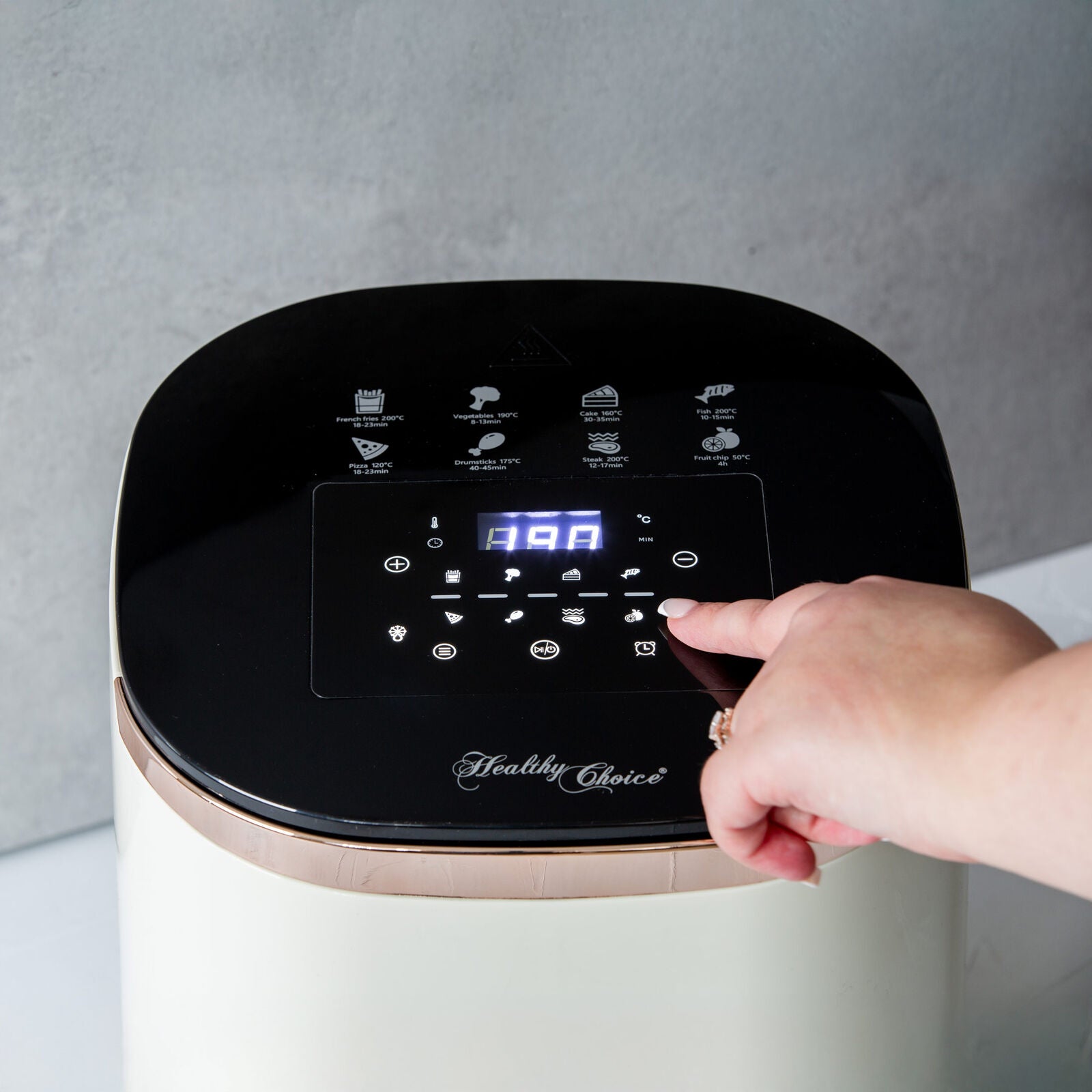 7l-digital-air-fryer-with-8-pre-set-touch-control-cooking-programs-cream