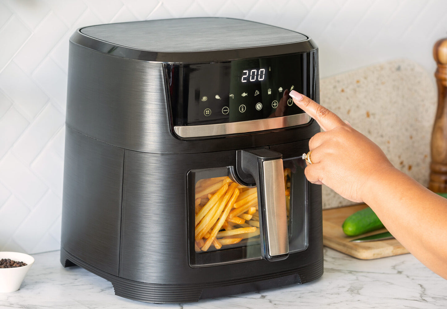 1700-watt air fryer at www.mallsonline.com.au at www.mallsonline.com.au