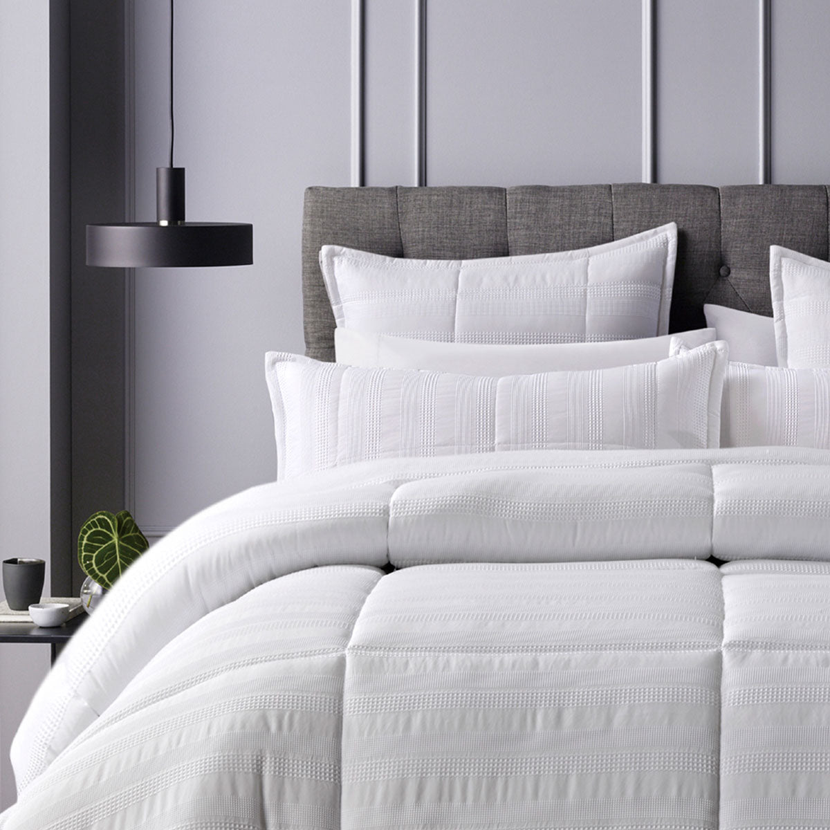 bianca-porter-white-comforter-set-queen-king