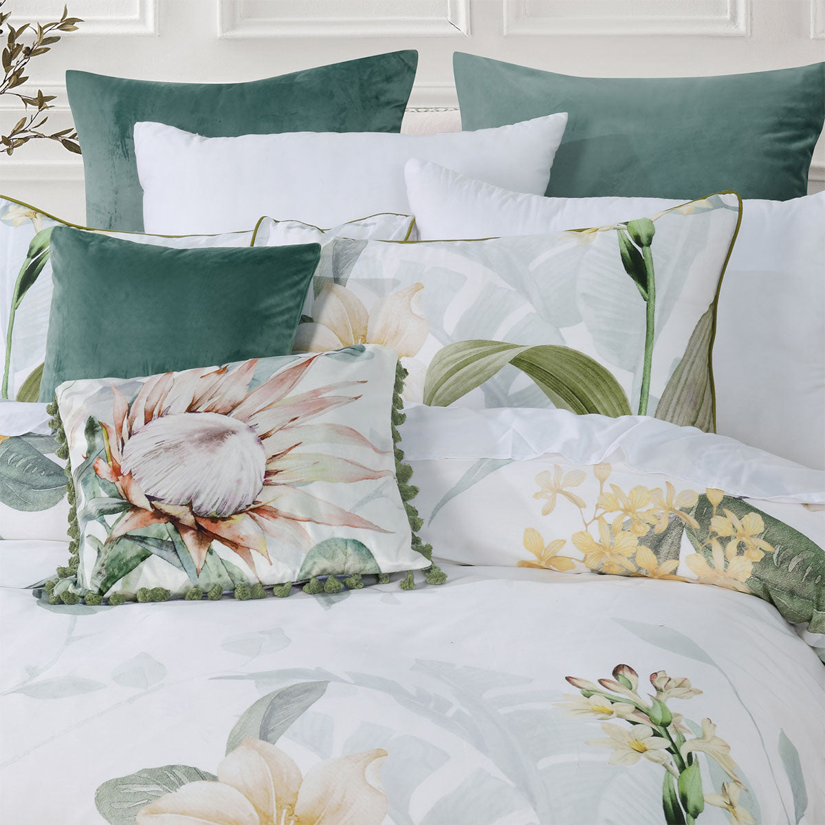 Bianca Helensvale White Floral Cotton Sateen Quilt Cover Set Queen