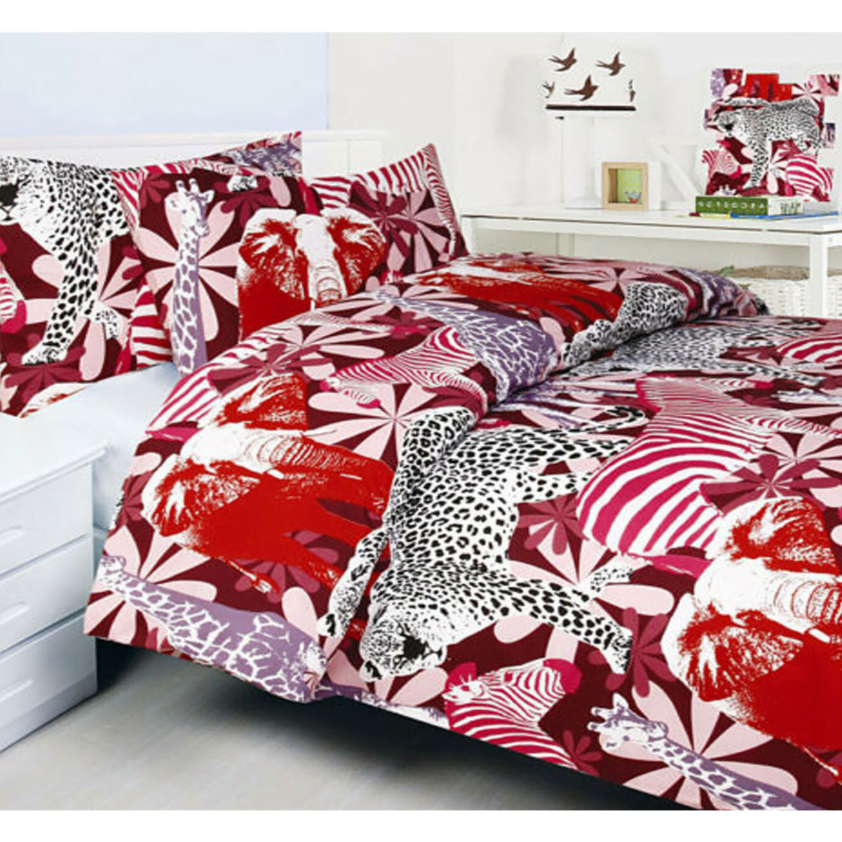 bright-young-things-jungle-red-quilt-cover-set-single at www.mallsonline.com.au