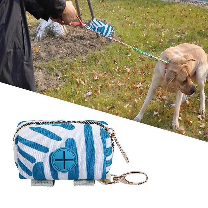 Essential Outdoor Dog Poop Bag Holder for Easy Cleanup - Green