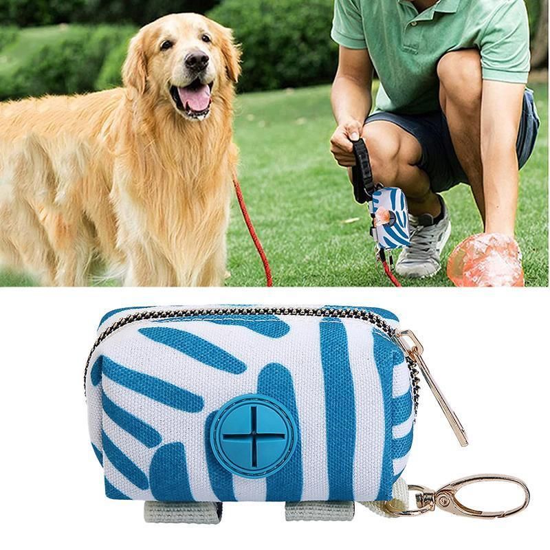 Essential Outdoor Dog Poop Bag Holder for Easy Cleanup - Green