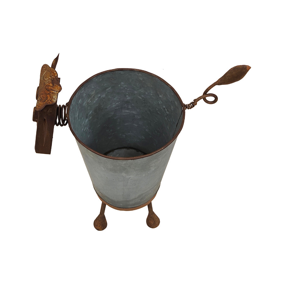 Rusty Sheep Planter W Galv Pot 31x34cm