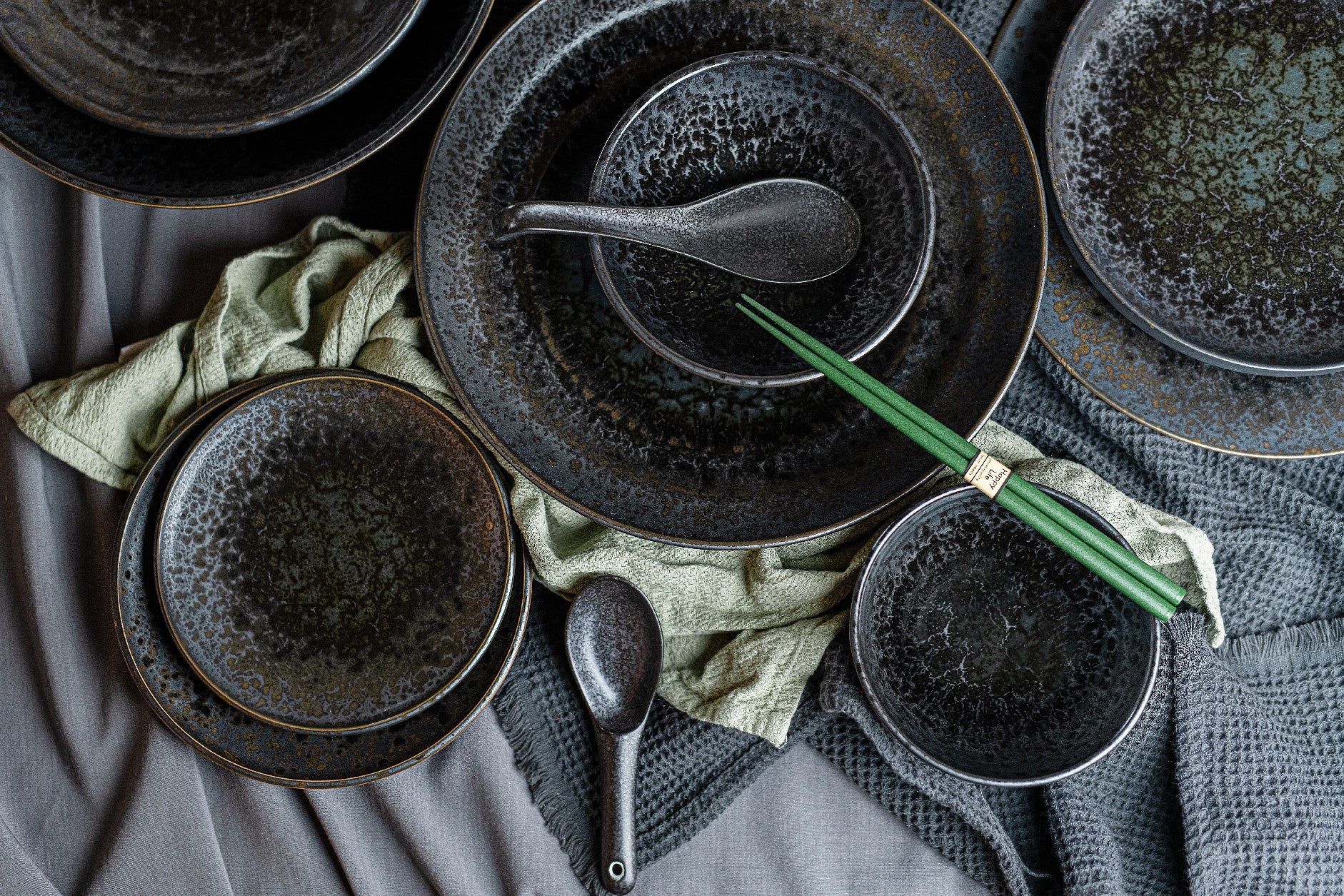 Plate High Rim 22cm Black Pearl Glaze