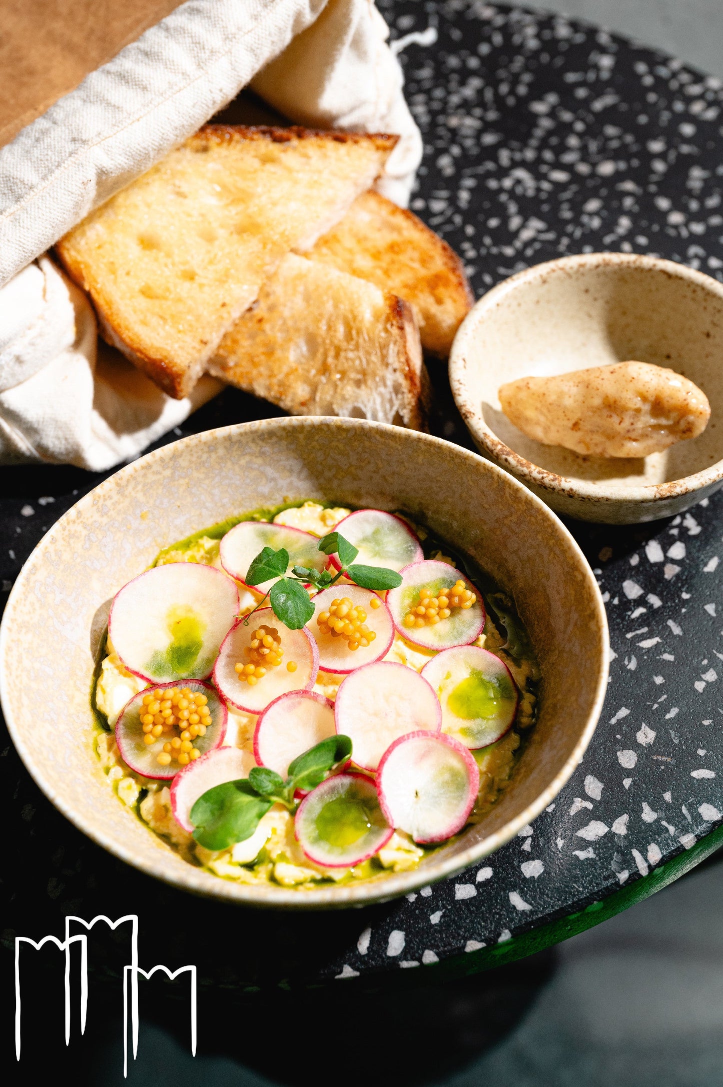 Bowl Oval 14cm White Fade Glaze