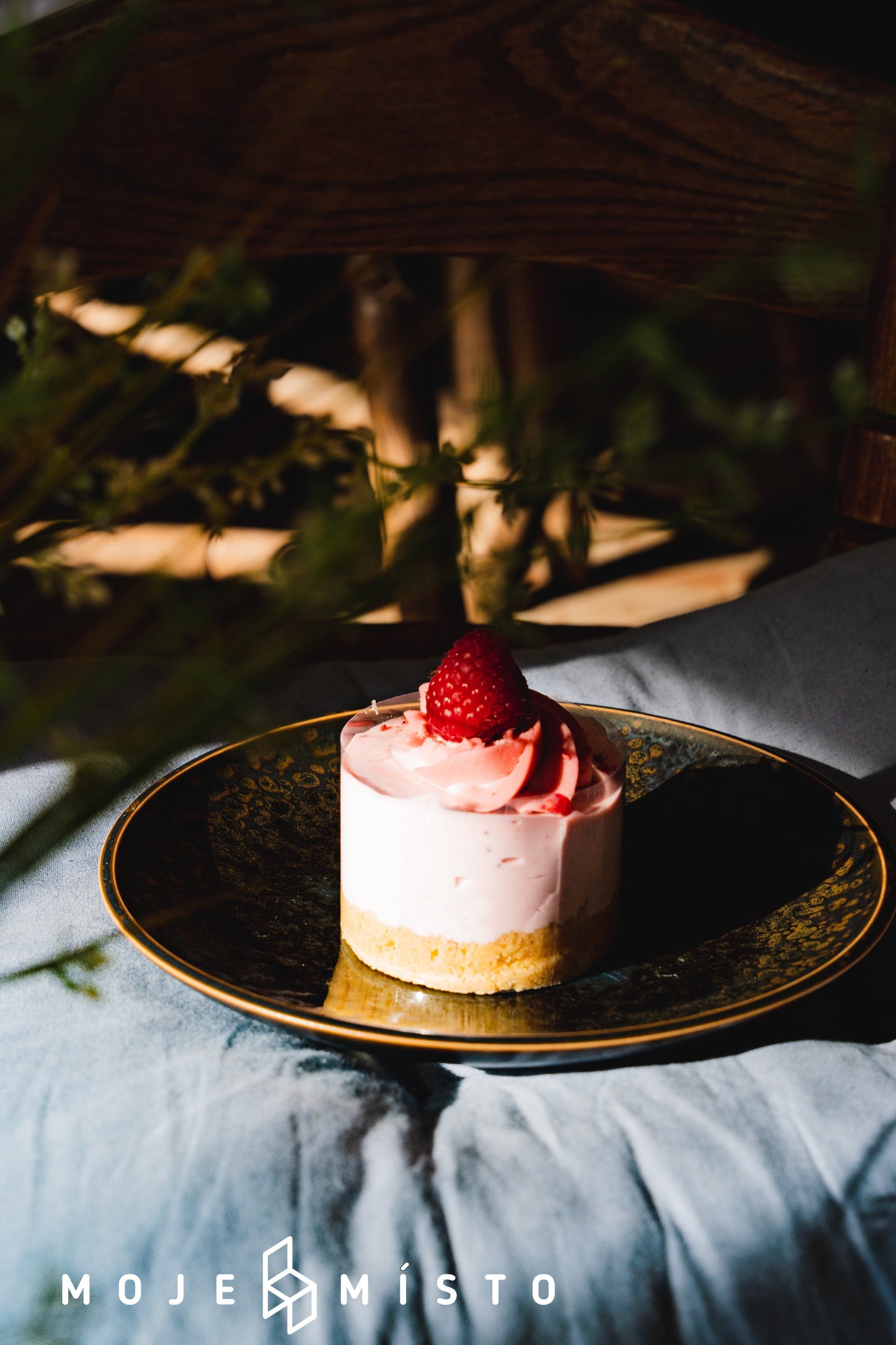 Side Plate 19cm Black Pearl Glaze