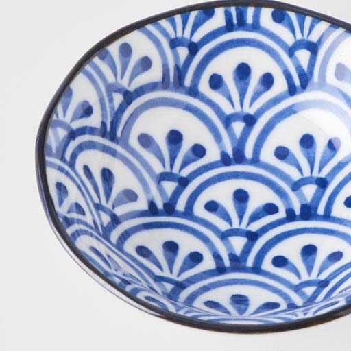 Sauce Dish 11cm Petal Crest Pattern Design