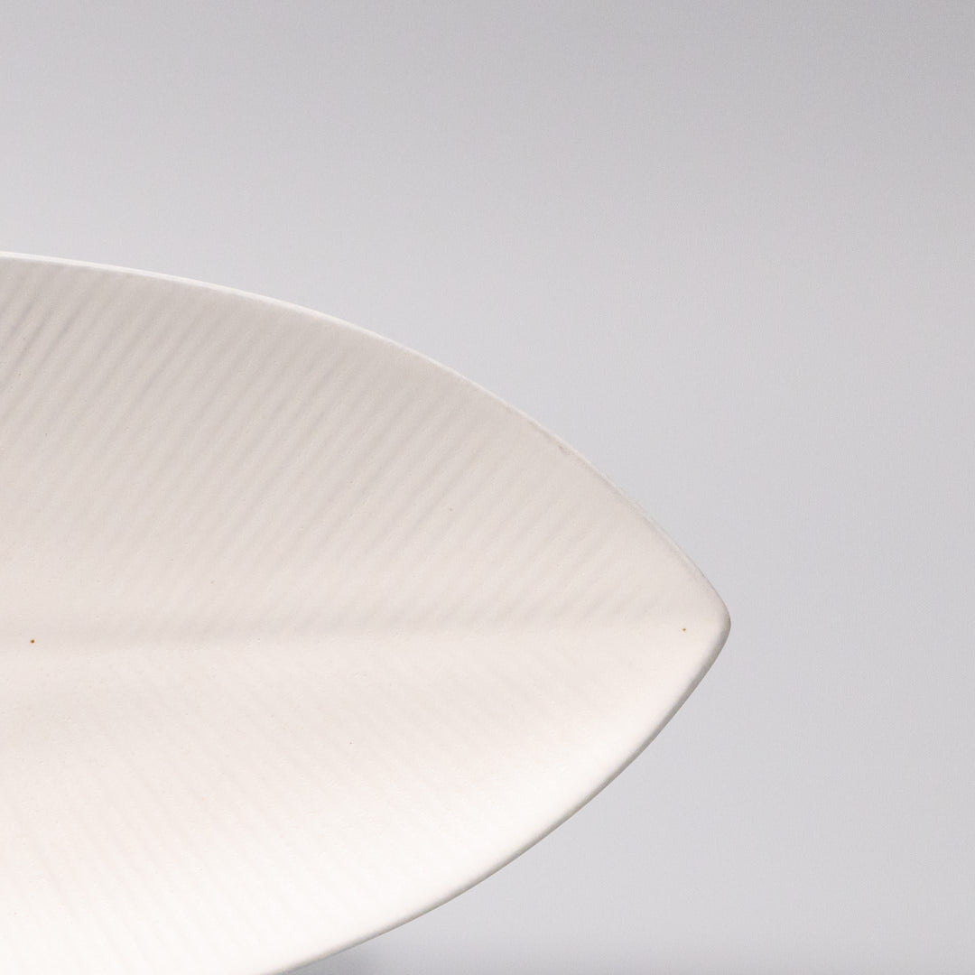 Plate Oval 31.5cm Snow Leaf Glaze