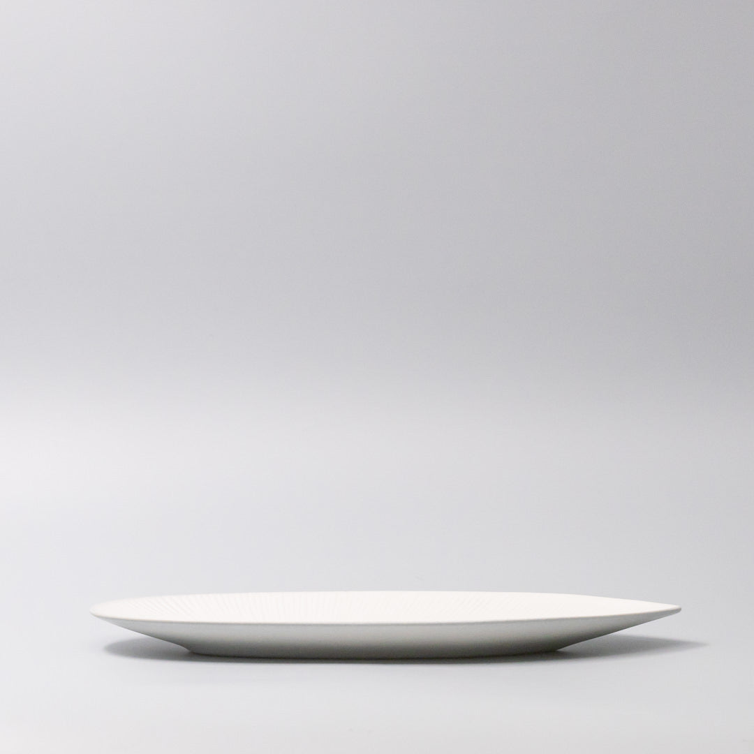 Plate Oval 31.5cm Snow Leaf Glaze