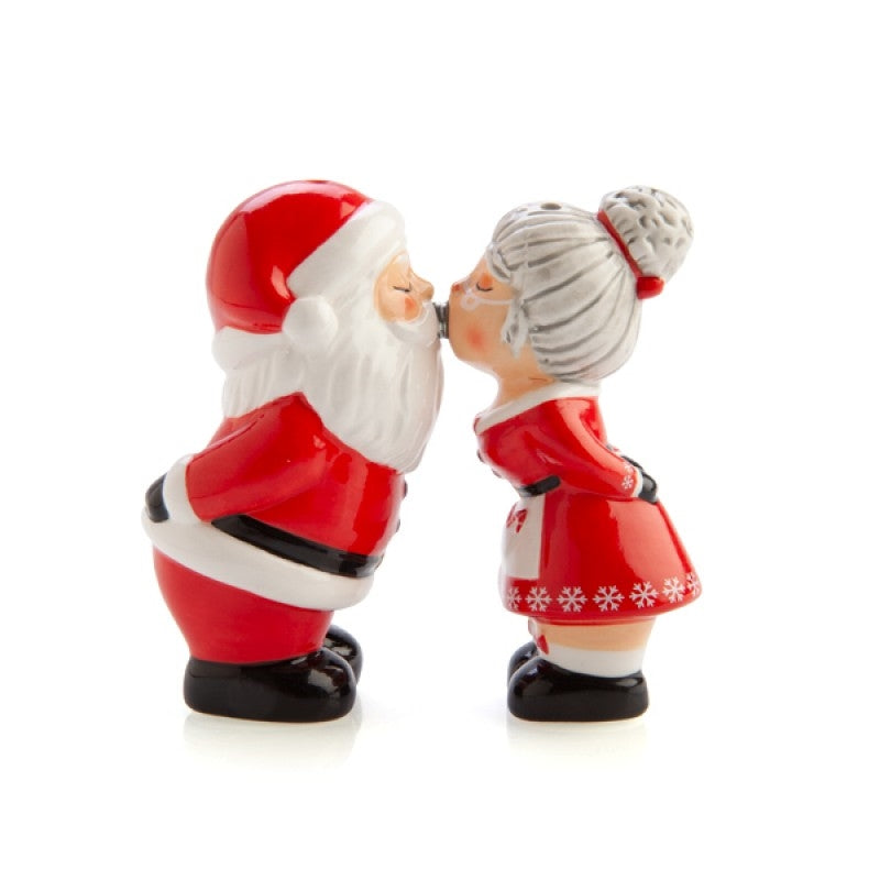 santa-mrs-clause-salt-pepper-set at www.mallsonline.com.au