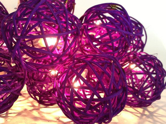 1 Set of 20 LED Cassis Purple 5cm Rattan Cane Ball Battery Powered String Lights