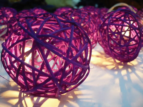 1 Set of 20 LED Cassis Purple 5cm Rattan Cane Ball Battery Powered String Lights